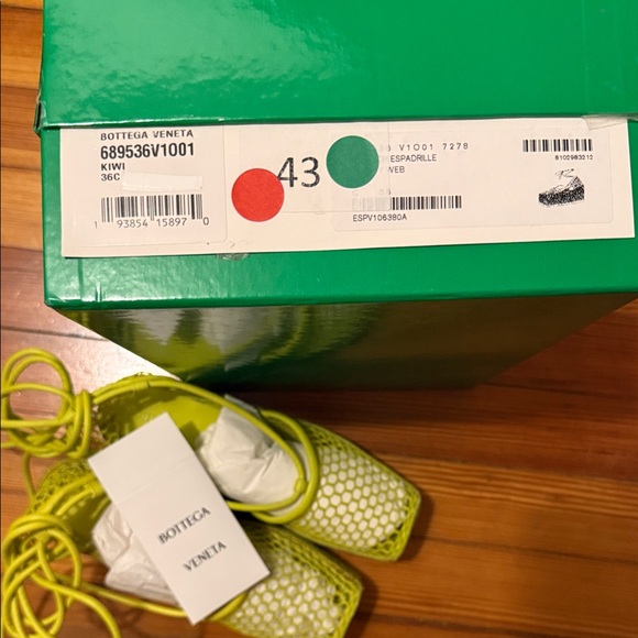 Bottega Veneta Lime Wedge Sandals - Picture 6 of 6